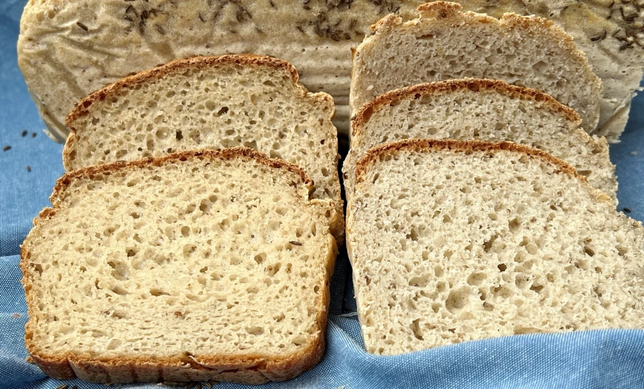chleb bezglutenowy z kminkiem balviten